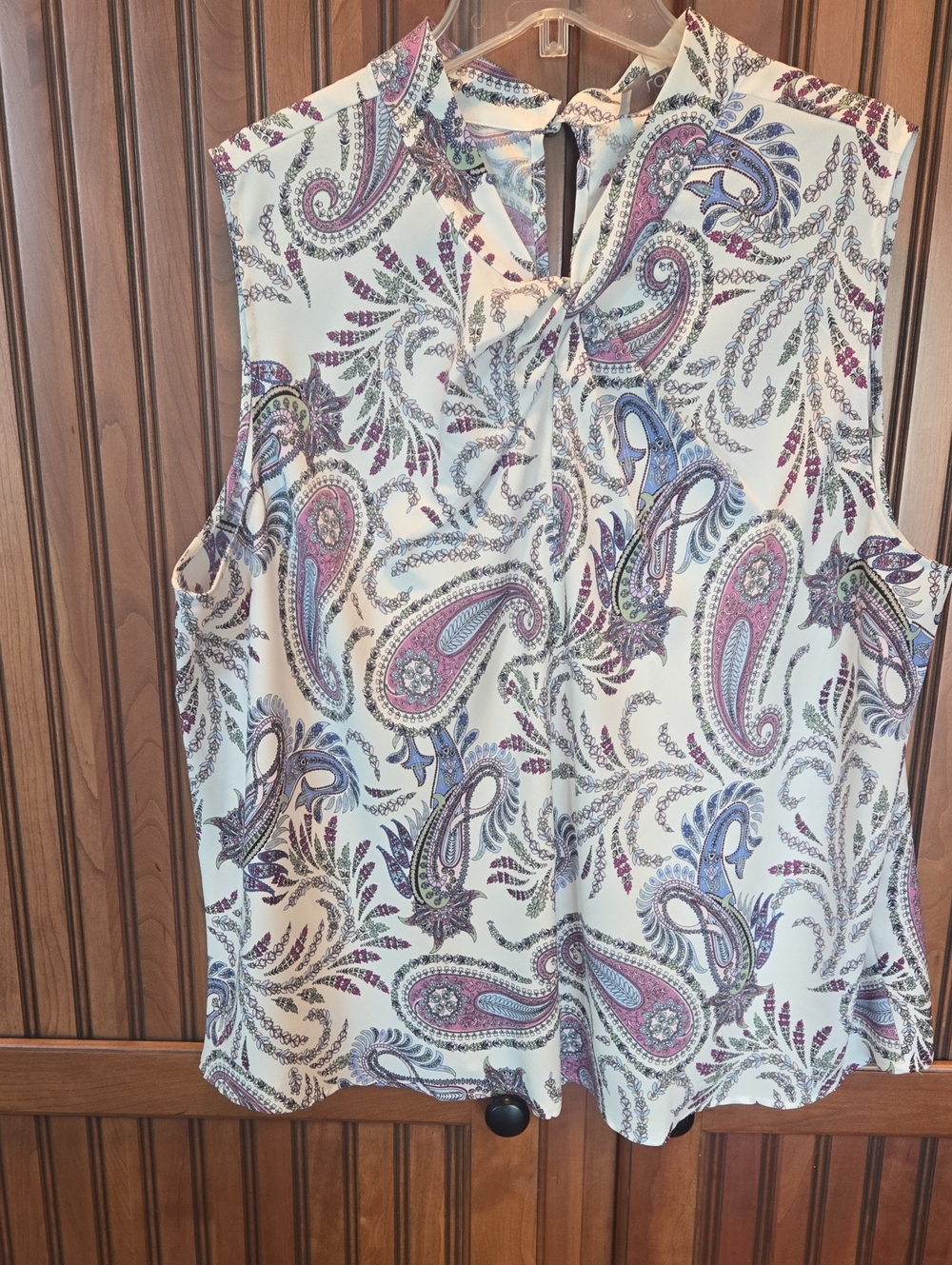 Sleeveless Paisley Print Blouse